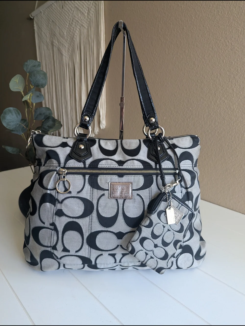 Coach Poppy Signature Op Art Glam Tote
